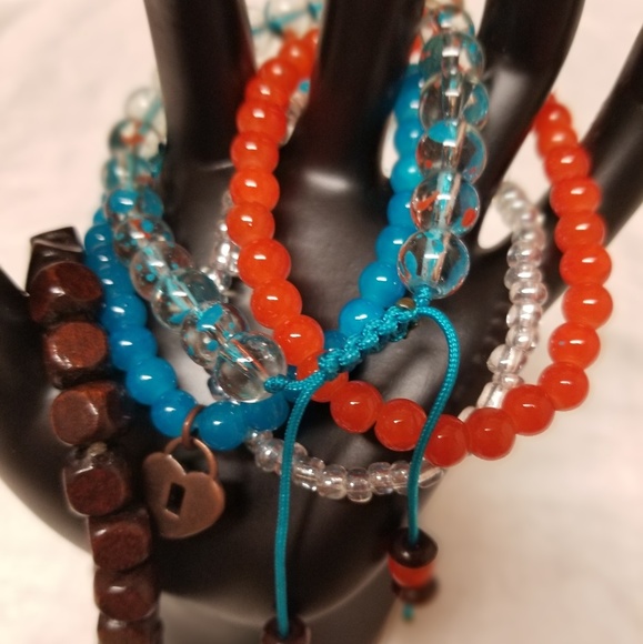 Handmade bracelets - Picture 5 of 5